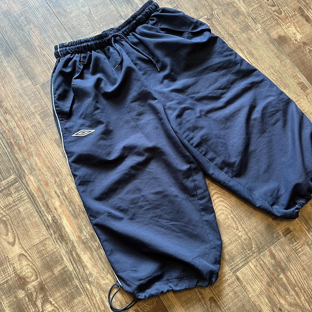 Umbro 2000s 3/4 adjustable drill shorts